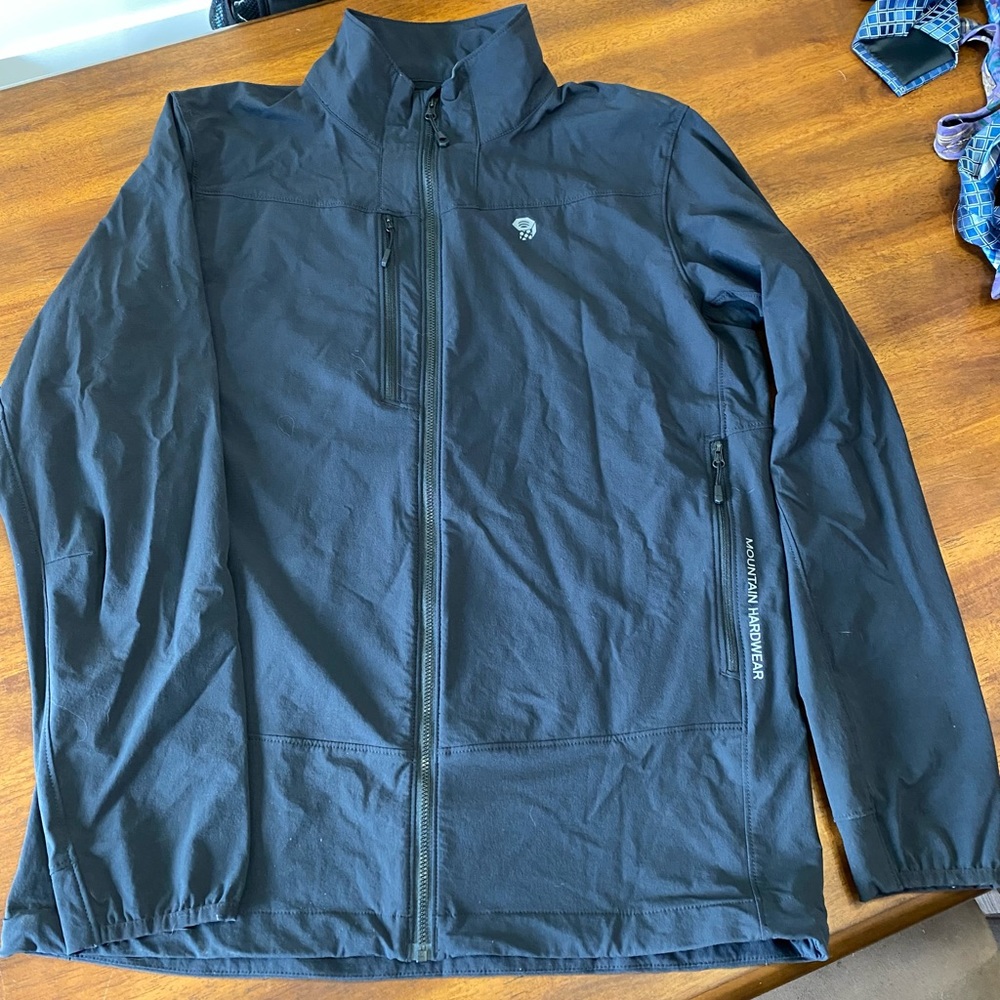Men’s Large Mountain Hardwear full zip lightweight jacket